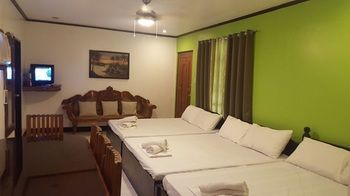 Hotel Ilicitos Boracay 2*